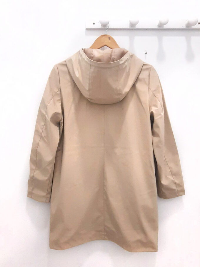 Chubasquero beige Ura detras
