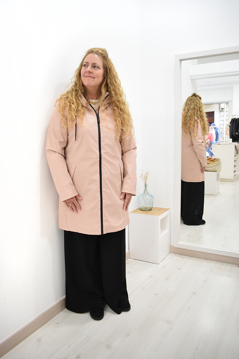 BERRIA/NEW Chubasquero rosa Ura 4 BERRIA/NEW Chubasquero rosa Ura - Imagen 3