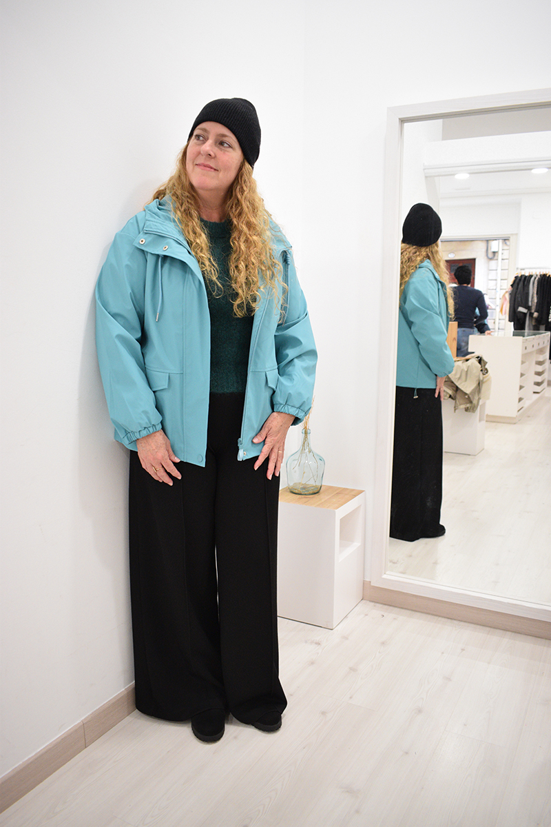 BERRIA/NEW Chubasquero turquesa Elur 4 BERRIA/NEW Chubasquero turquesa Elur - Imagen 3