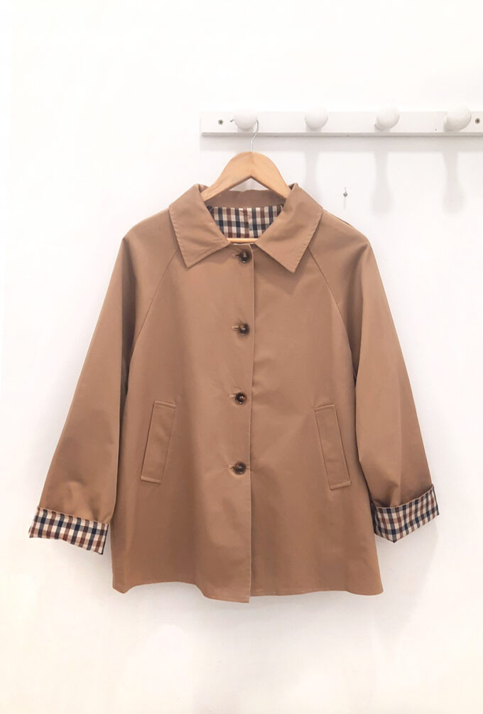 BERRIA/NEW Gabardina camel reversible Morin