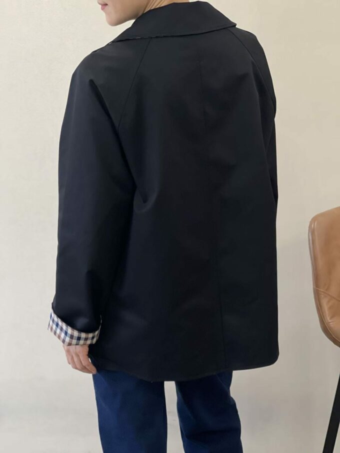 BERRIA/NEW Gabardina negra reversible Morin - Imagen 4