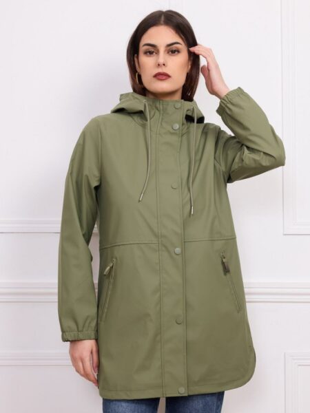 <span class="new">BERRIA/NEW</span>  Chubasquero caqui Izpia