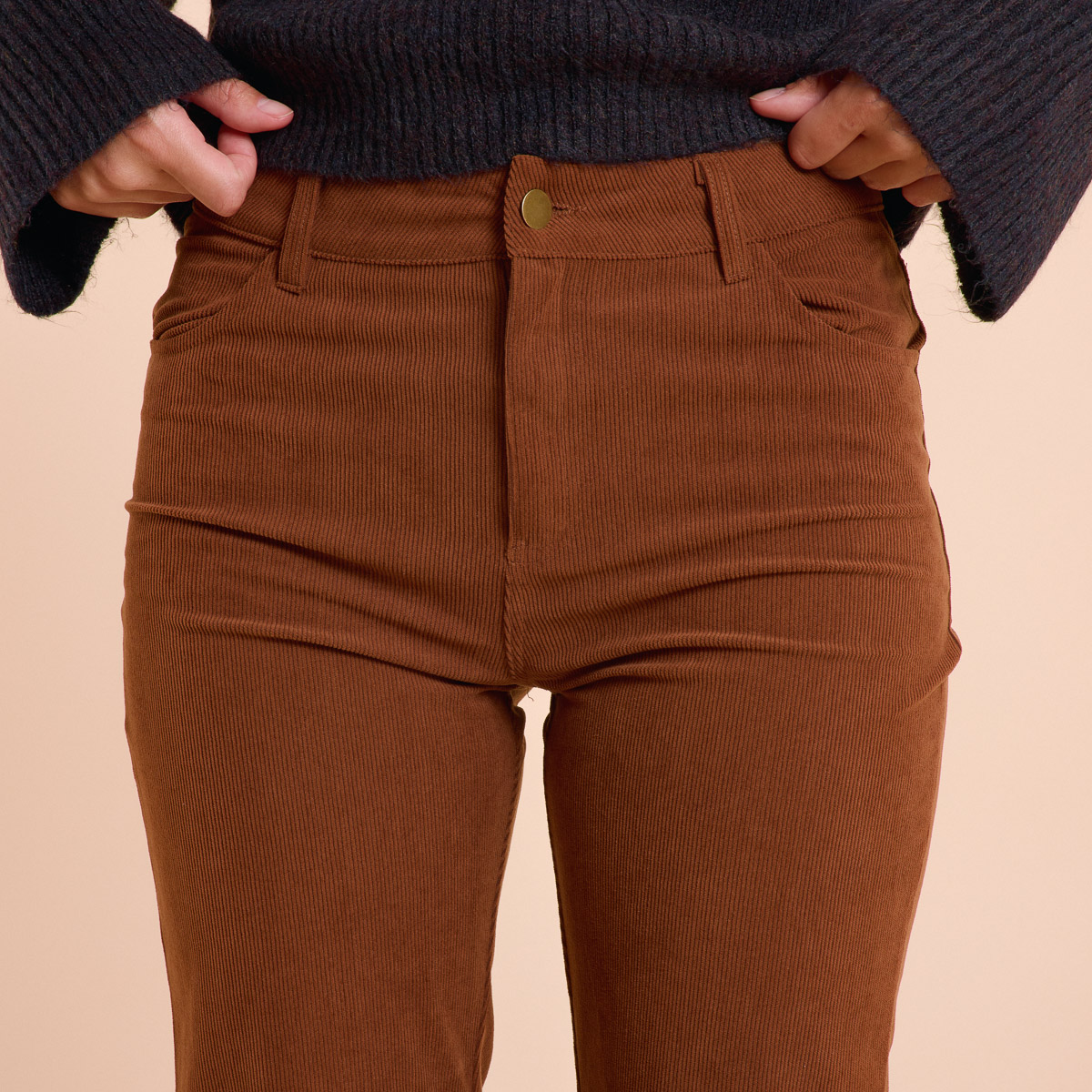 BERRIA/NEW Pantalón de pana marrón Simon 4 BERRIA/NEW Pantalón de pana marrón Simon - Imagen 3