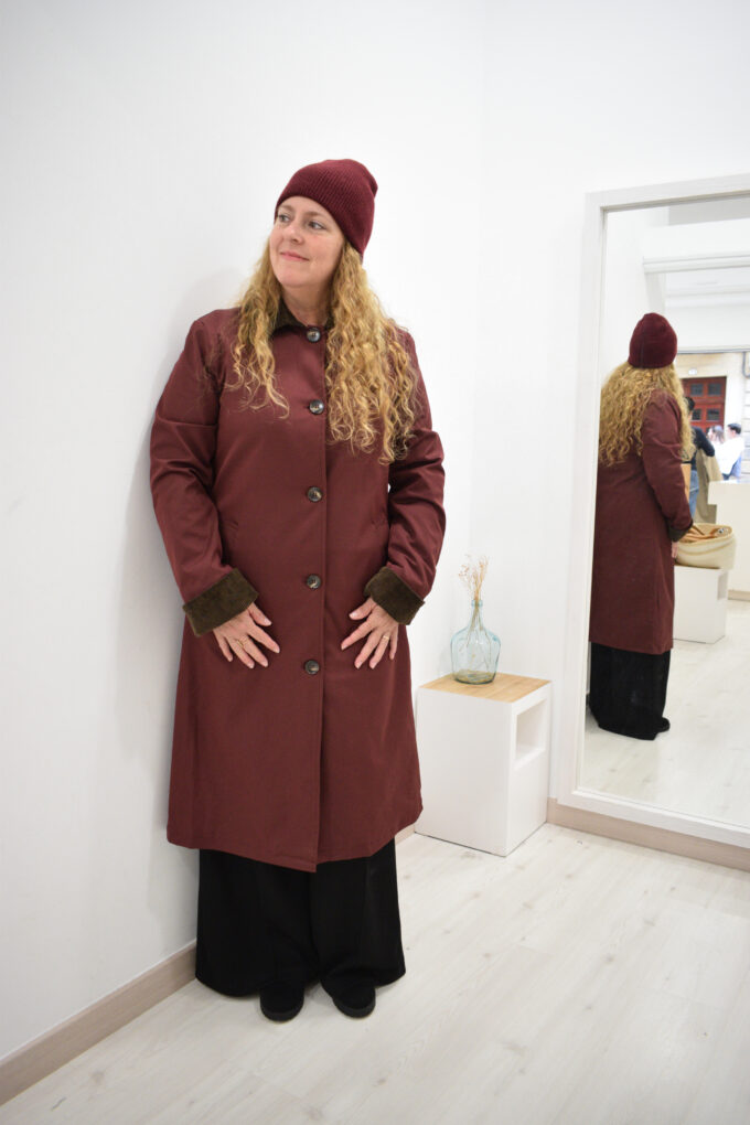 BERRIA/NEW Gabardina burdeos Alia