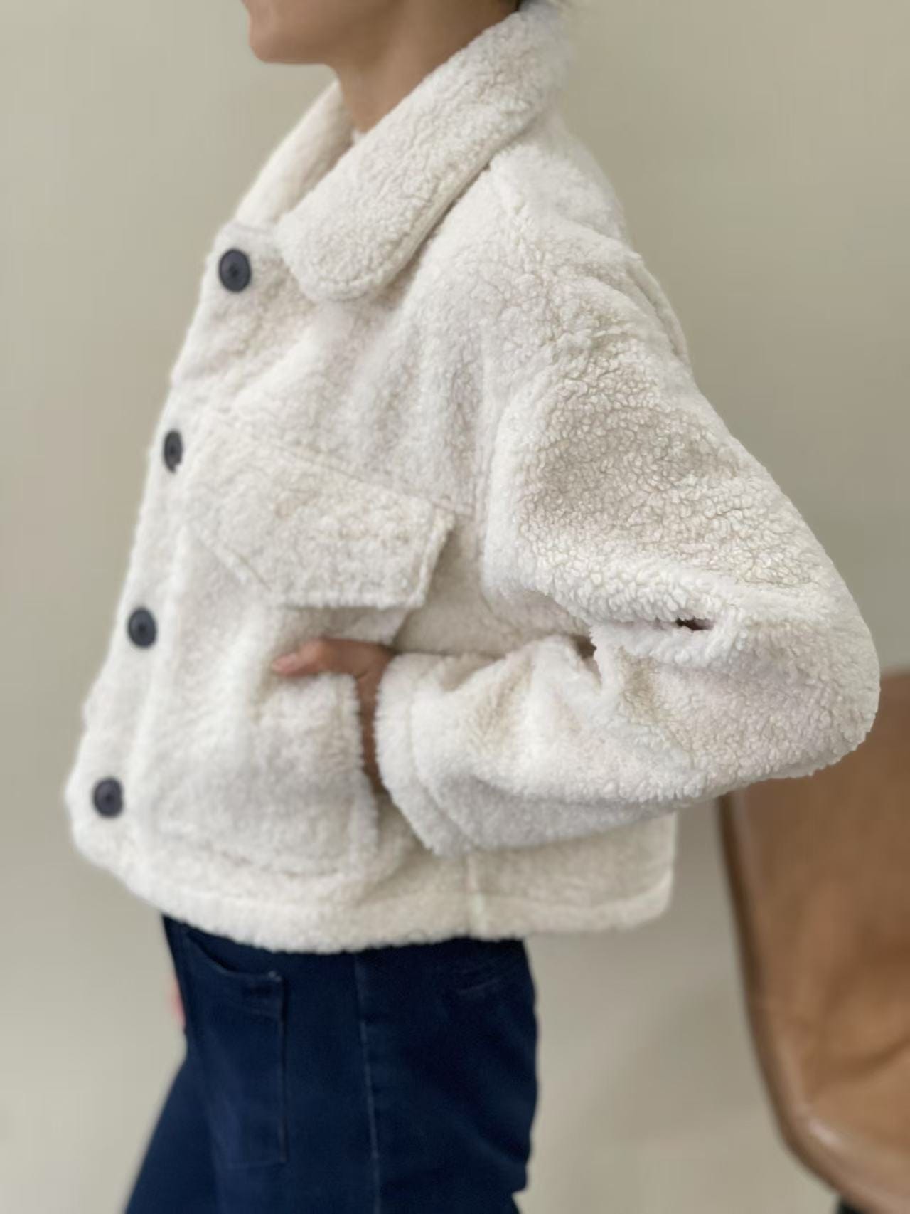 BERRIA/NEW Cazadora borreguito blanca Noga 4 BERRIA/NEW Cazadora borreguito blanca Noga - Imagen 3