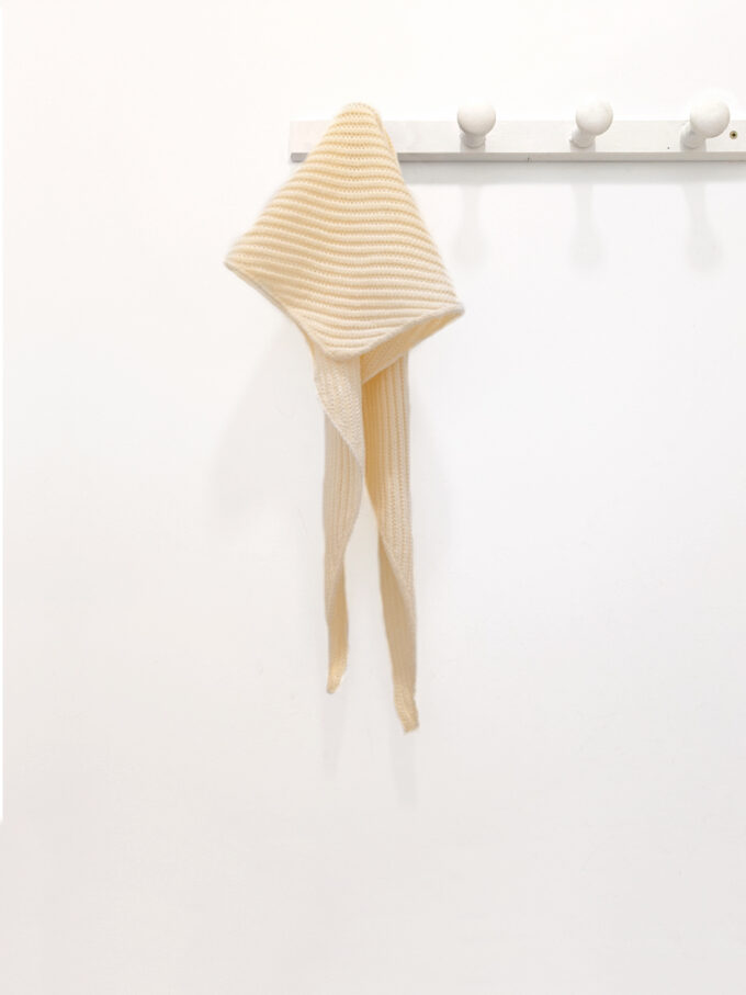 Complementos 2 NEW/BERRIA Pañuelo color crema Jerry