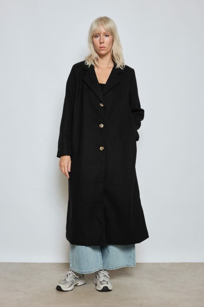 Abrigo negro Linette