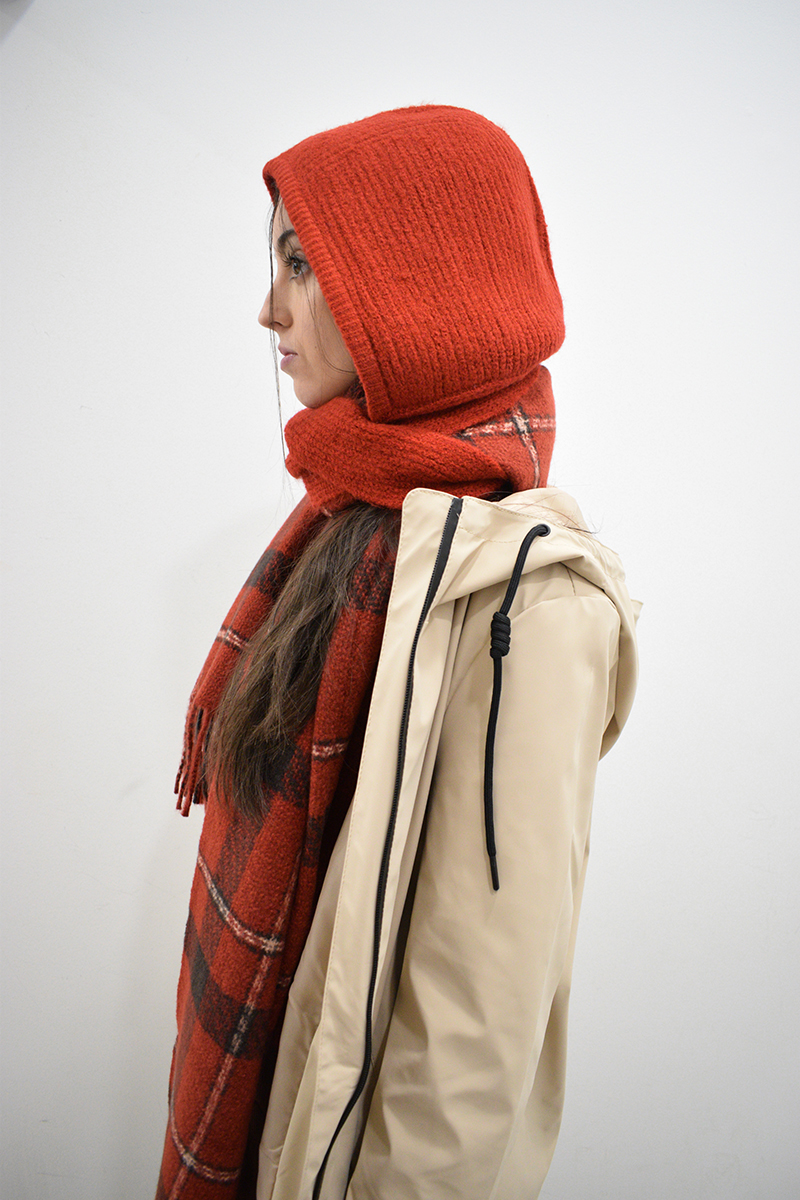 Capucha rojiza Txanogorritxu lazada