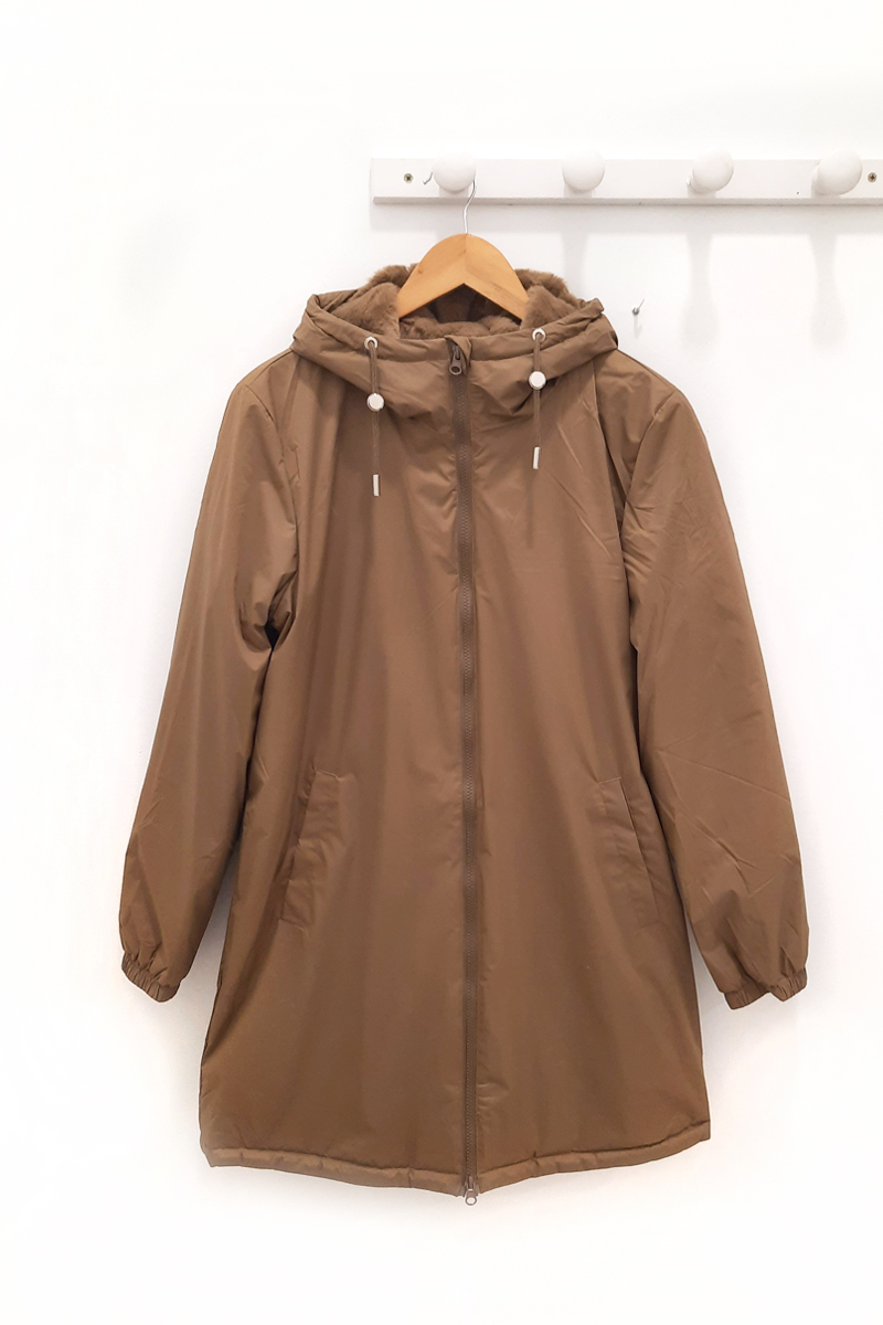 Chubasquero beige Tanta