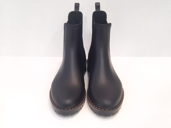 Bota negra Igor de agua