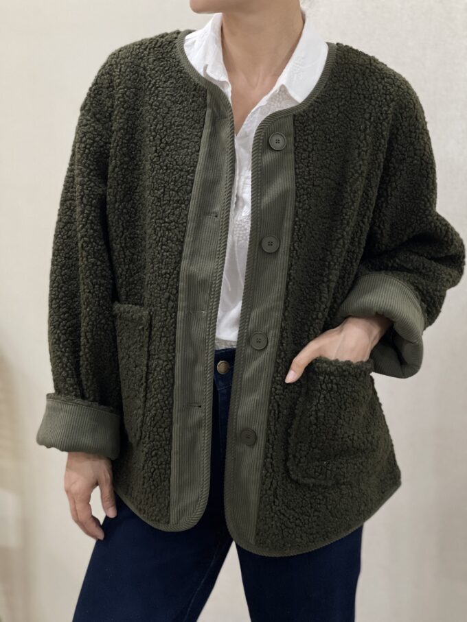 BERRIA/NEW Abrigo de borreguillo verde caqui Raj