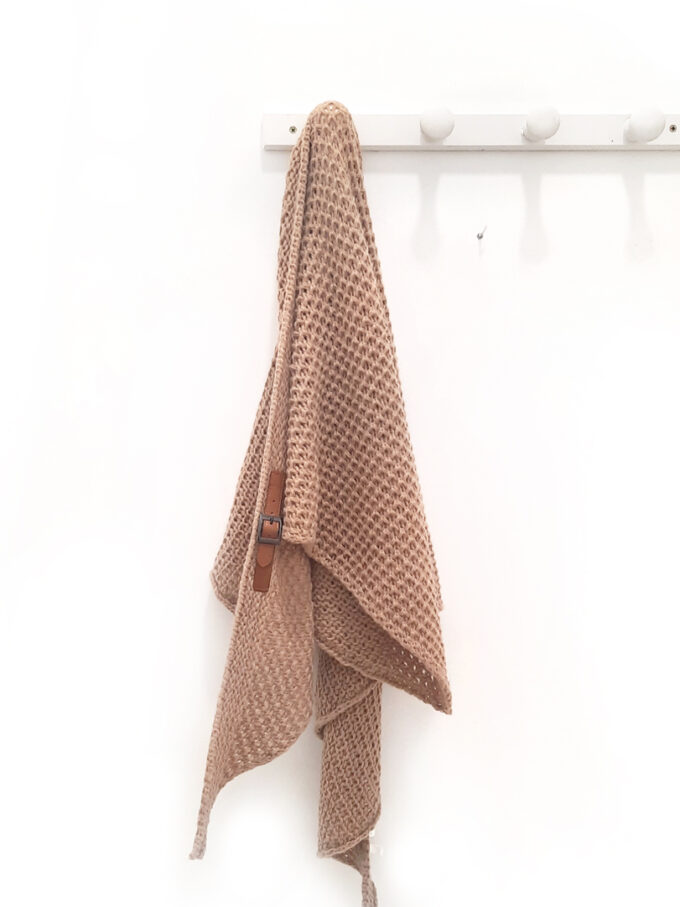 Toquilla beige Amona de punto