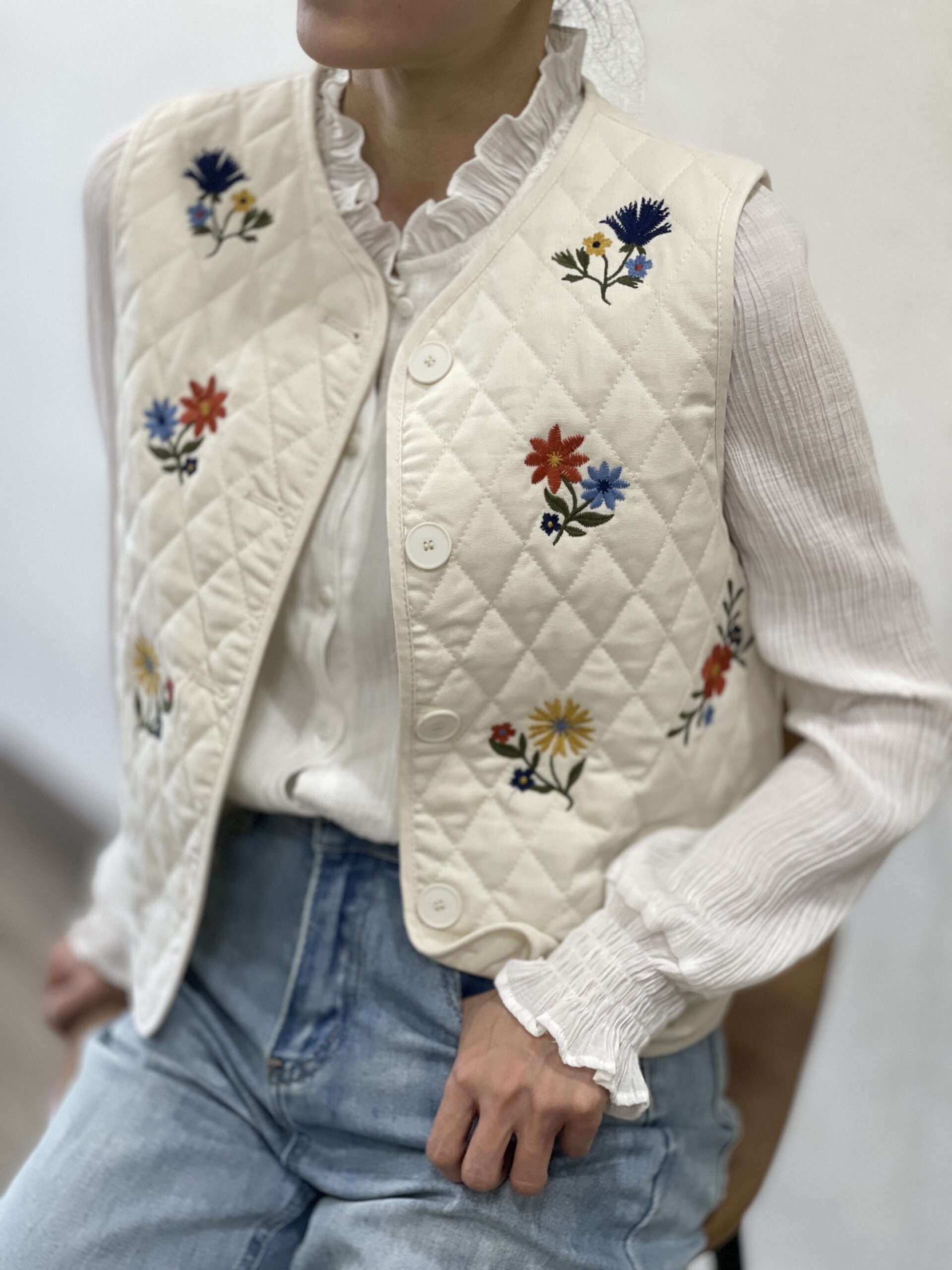 BERRIA/NEW Chaleco acolchado color crudo Marton 5 BERRIA/NEW Chaleco acolchado color crudo Marton - Imagen 4