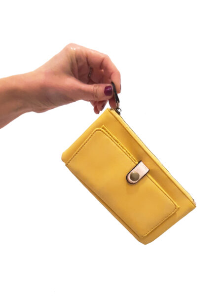 Cartera amarilla Ecuador