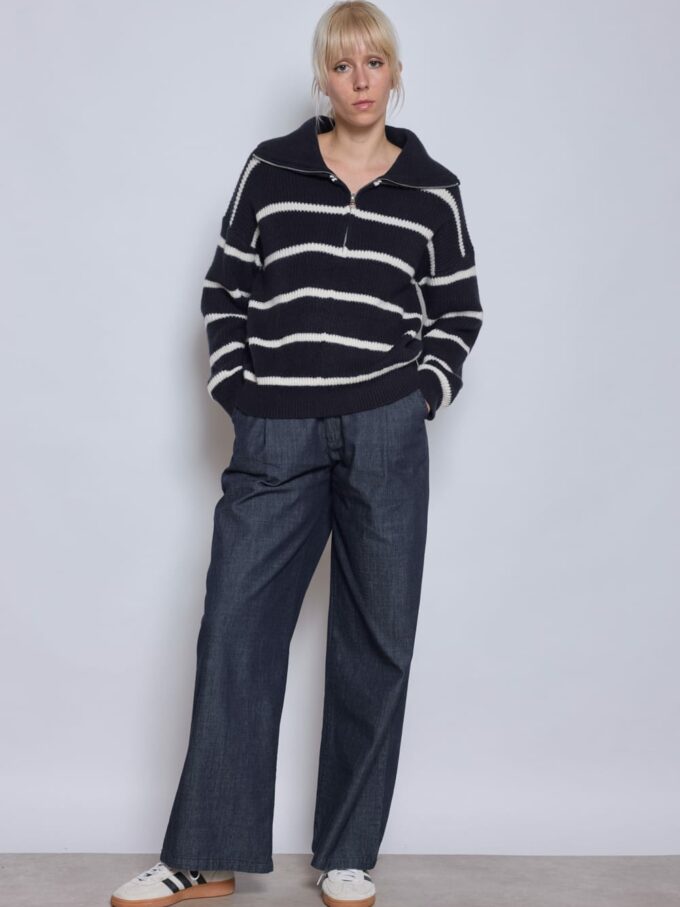 Jersey de punto a rayas azul marino y crudo Fabio