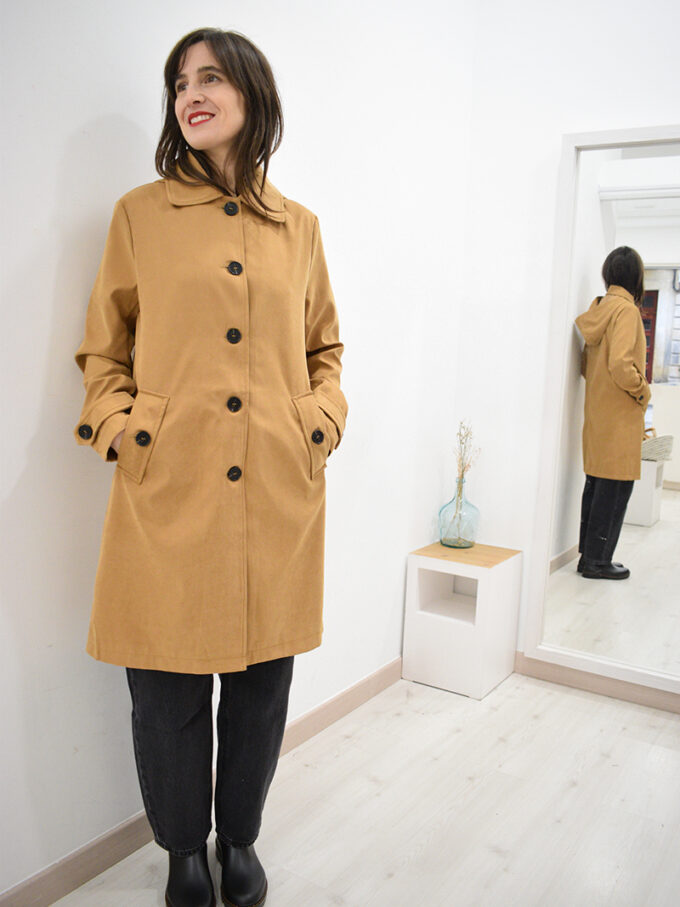 Abrigo camel Emily con capucha