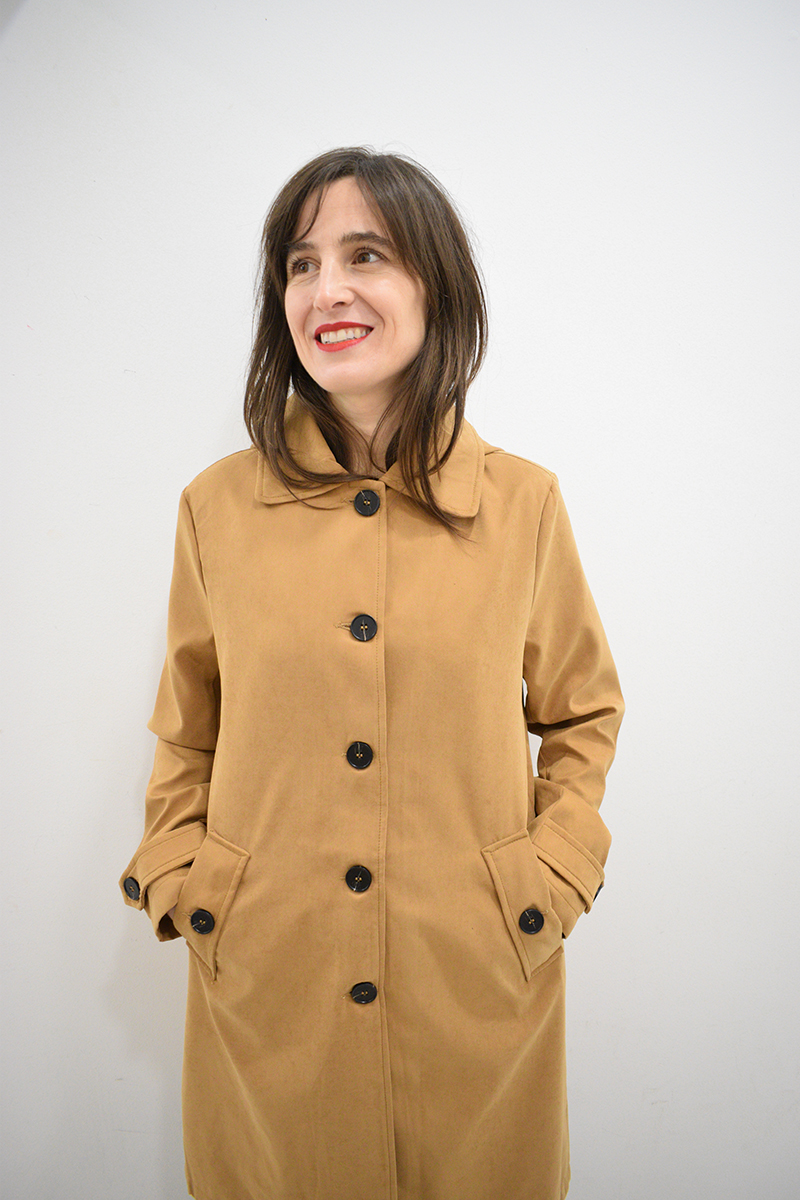 Abrigo camel con capucha Elimy