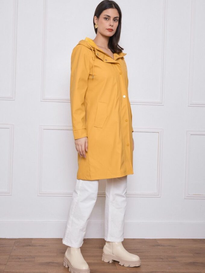 Inicio 6 Chubasquero mostaza zaparrada