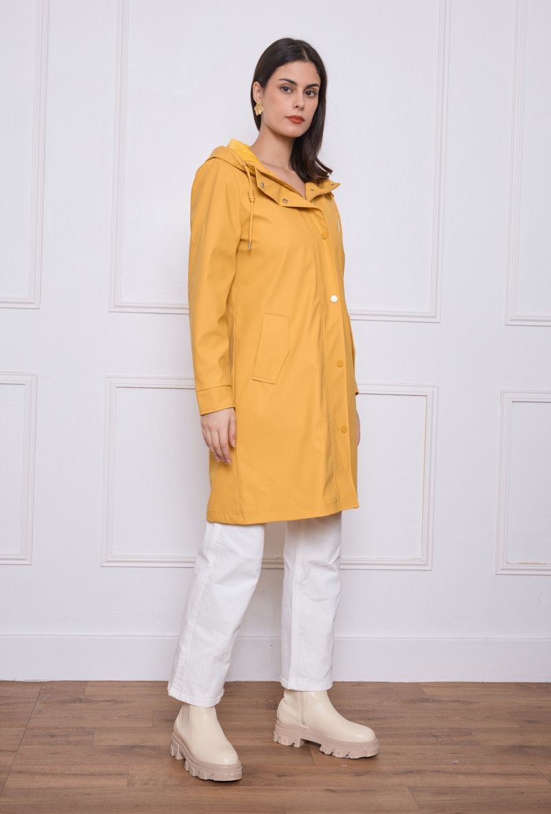 Chubasquero mostaza zaparrada