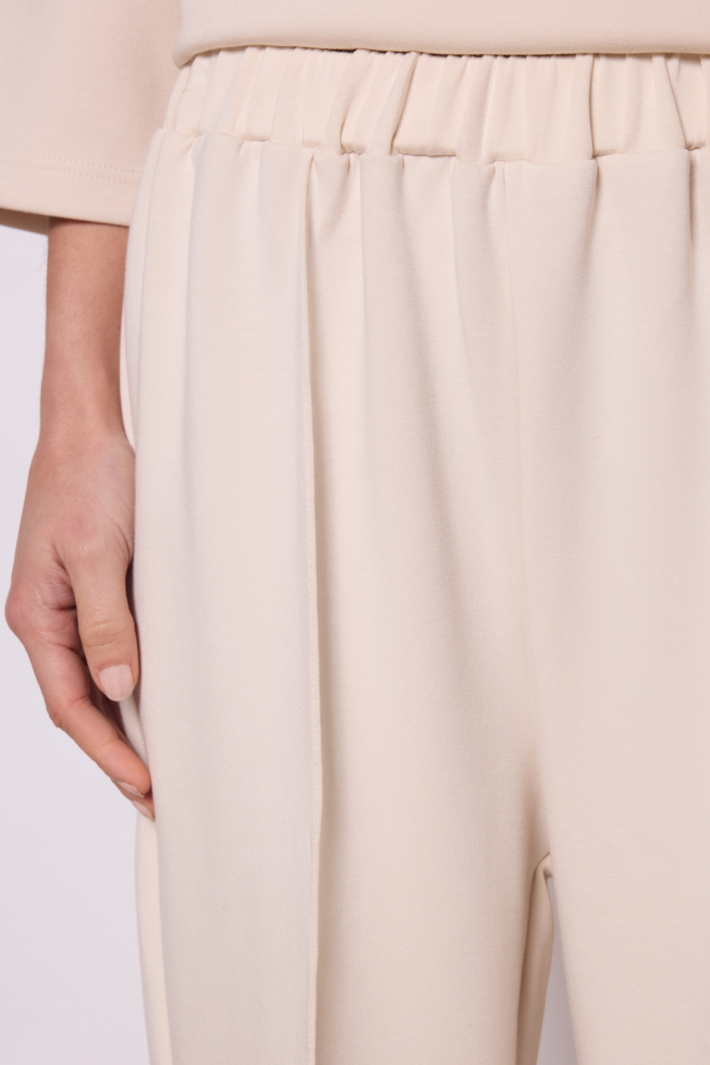 <span class="new">BERRIA/NEW</span> Pantalón beige Tyron 4 <span class="new">BERRIA/NEW</span> Pantalón beige Tyron - Imagen 3