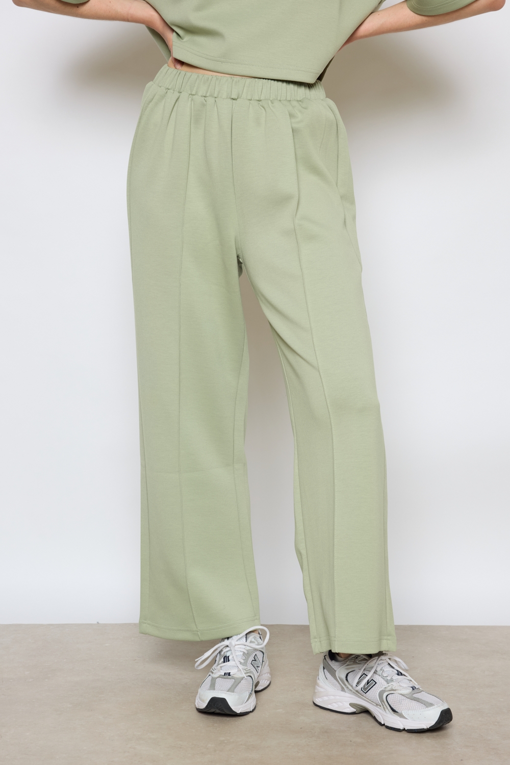 <span class="new">BERRIA/NEW</span> Pantalón verde menta Tyron 3 <span class="new">BERRIA/NEW</span> Pantalón verde menta Tyron - Imagen 2