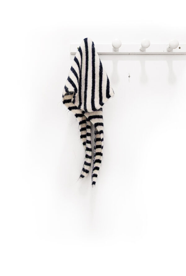 <span class="new">BERRIA/NEW</span>  Pañuelo a rayas blanco y azul marino Tom