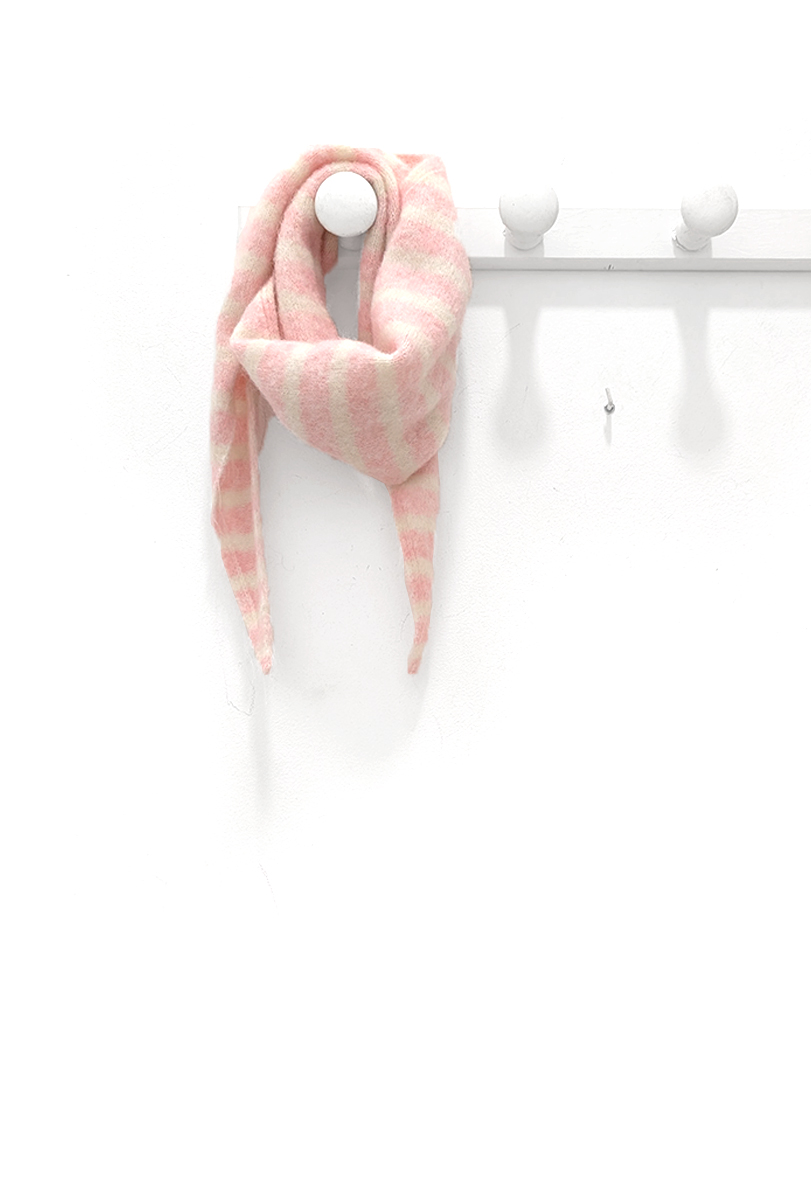 <span class="new">BERRIA/NEW</span> Pañuelo a rayas blanco y rosa Tom 3 <span class="new">BERRIA/NEW</span> Pañuelo a rayas blanco y rosa Tom - Imagen 2