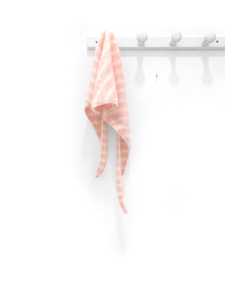 <span class="new">BERRIA/NEW</span>  Pañuelo a rayas blanco y rosa Tom