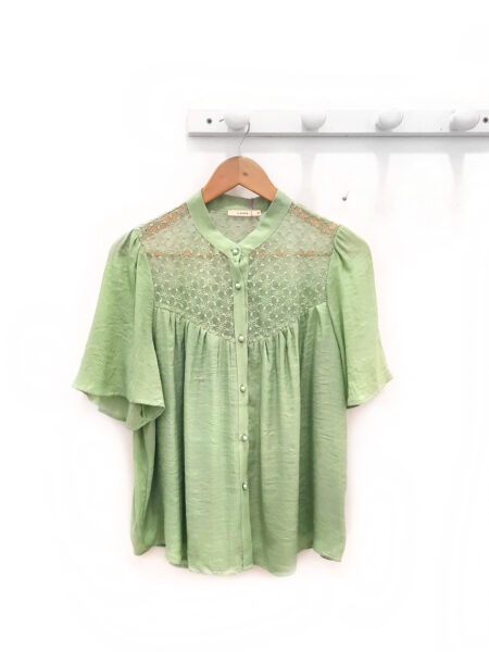 Blusa verde Lisa calada