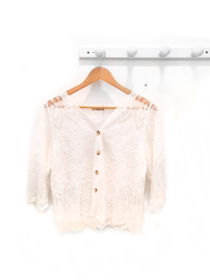 chaqueta calada blanca Luara