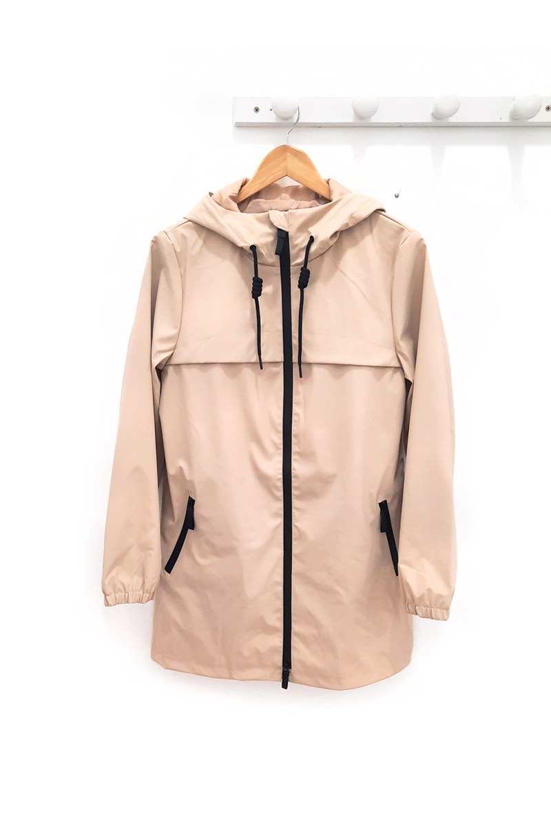 Chubasquero beige Enbata cortavientos