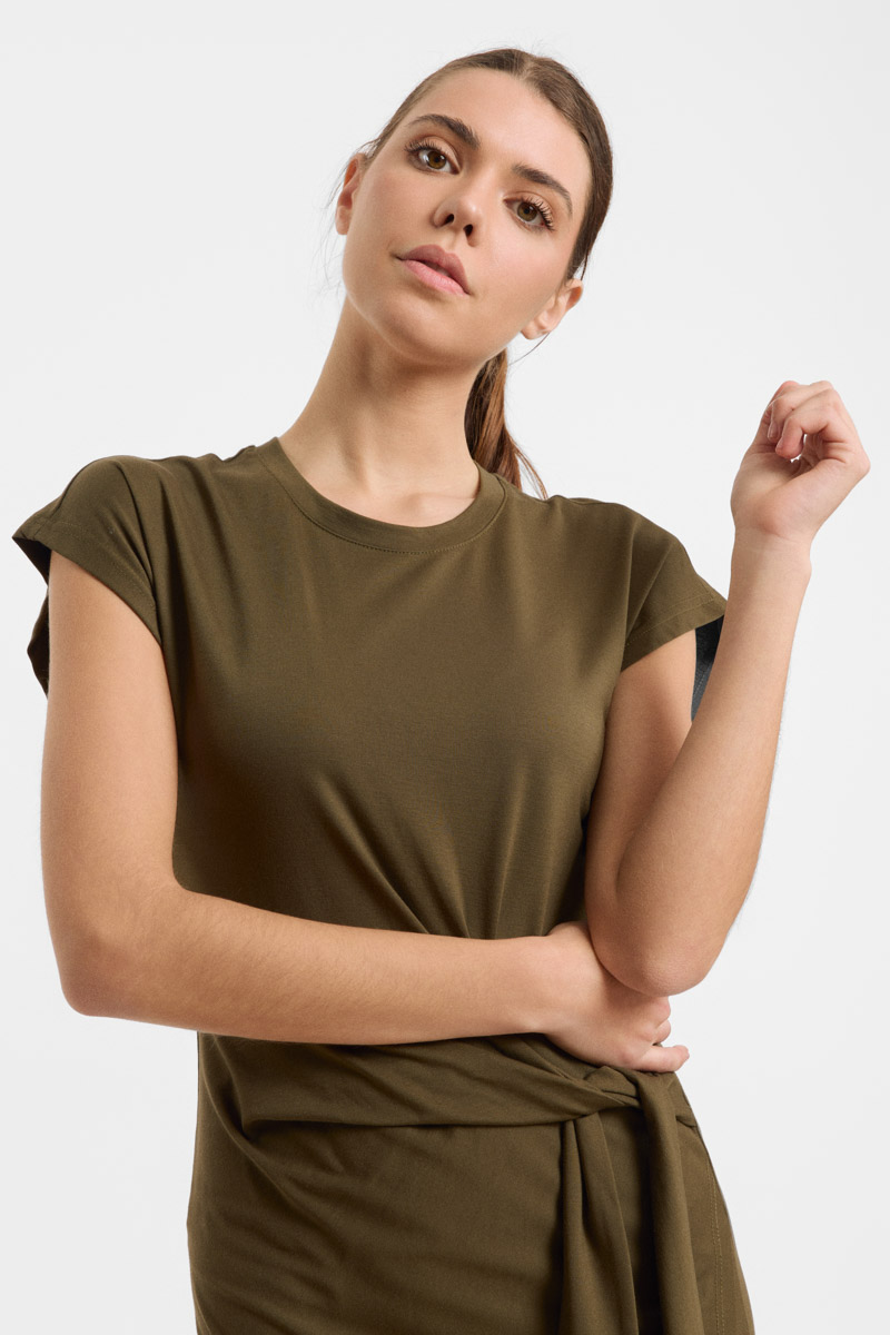 <span class="new">BERRIA/NEW</span> Vestido largo caqui Denis 3 Vestido caqui Denis