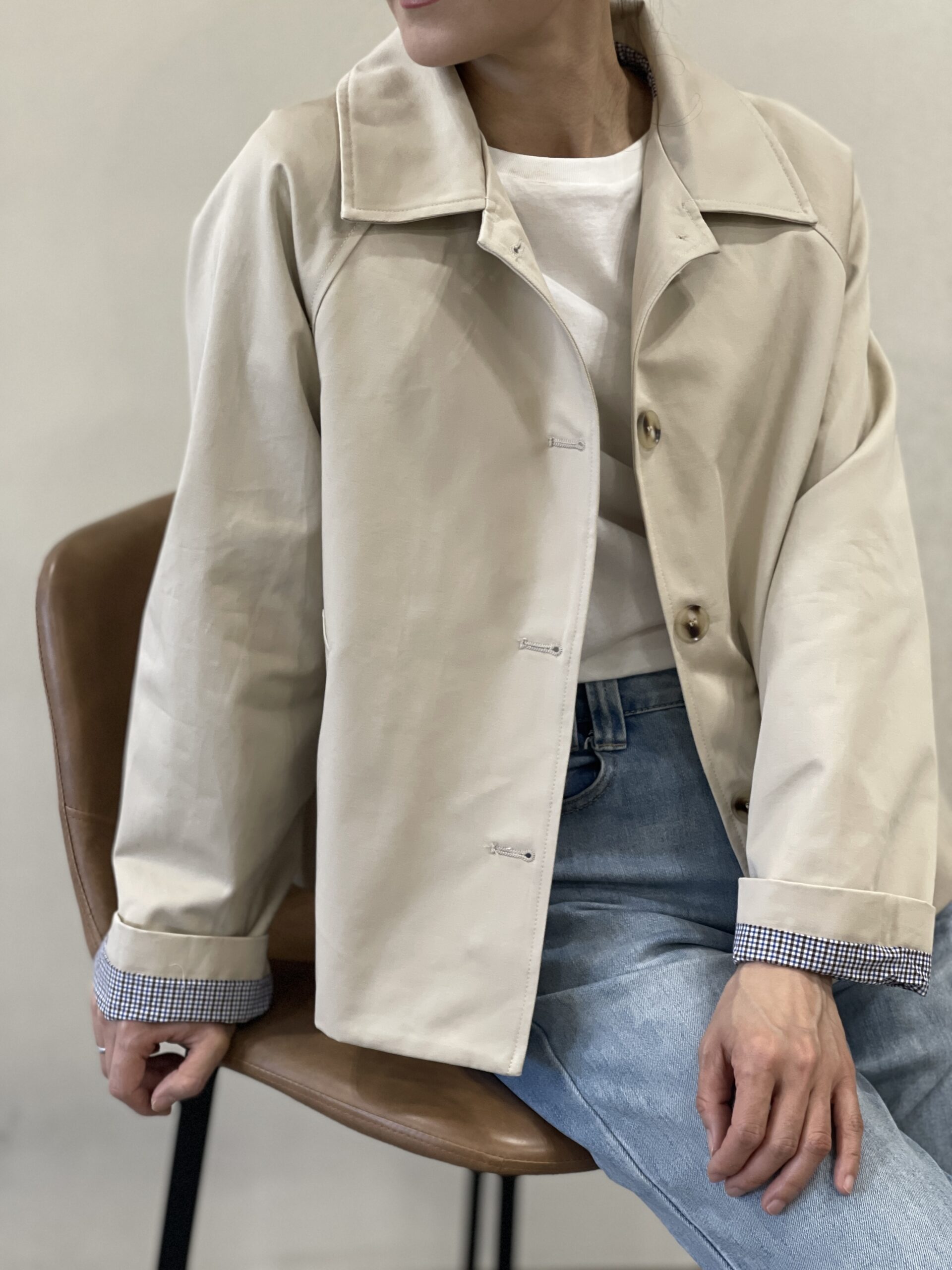 Cazadora color crudo Reiko