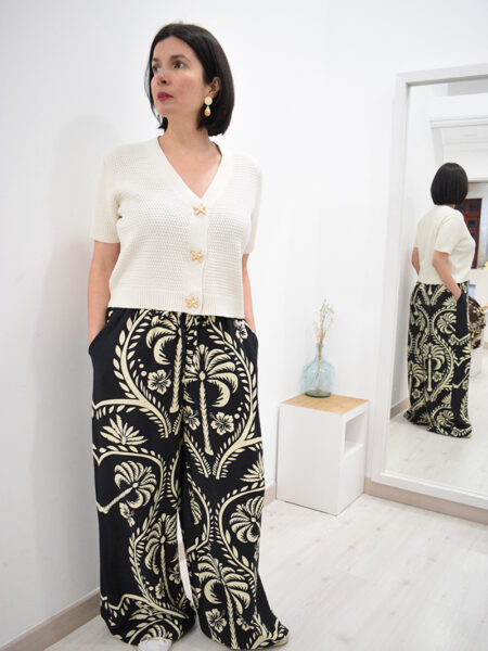 <span class="new">BERRIA/NEW</span> Pantalón de pata ancha negro Seiji