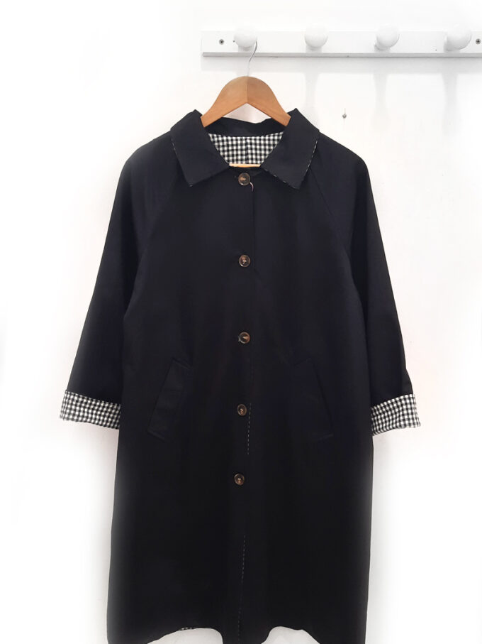 Trench negro reversible Helene