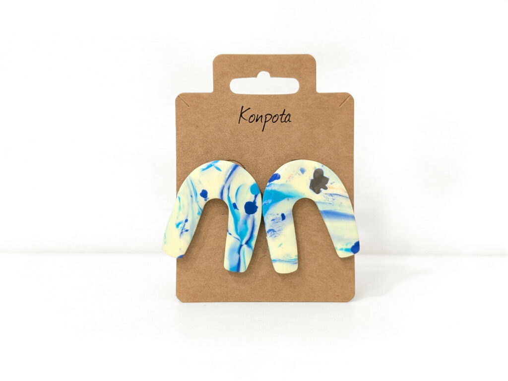<span class="new">BERRIA/NEW</span> Pendientes Manzana