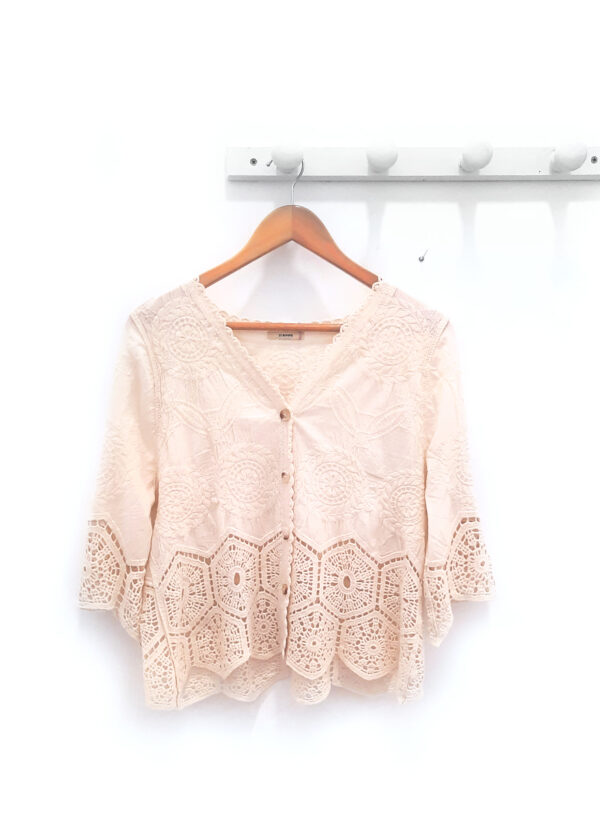 Chaqueta beige calada Mirta