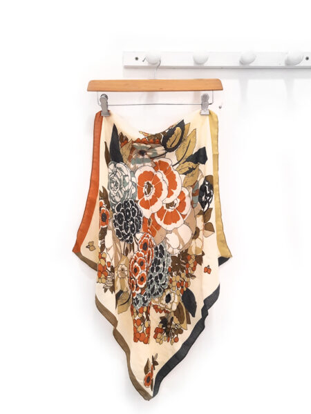 Pañuelo de flores Kortazar