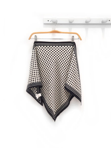 Pañuelo de lunares Mistral