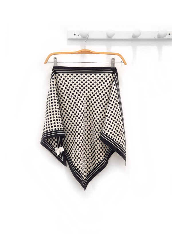 Pañuelo de lunares Mistral