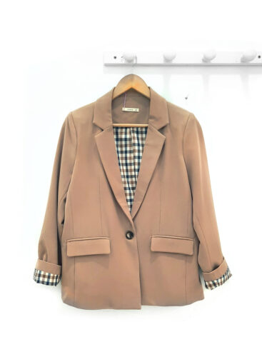 Americana beige July