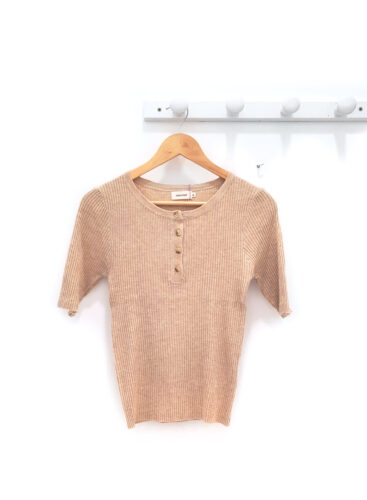 Camiseta beige Eneka canale