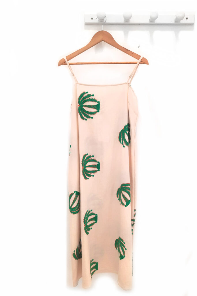 Vestido largo de tiras beige Palmera