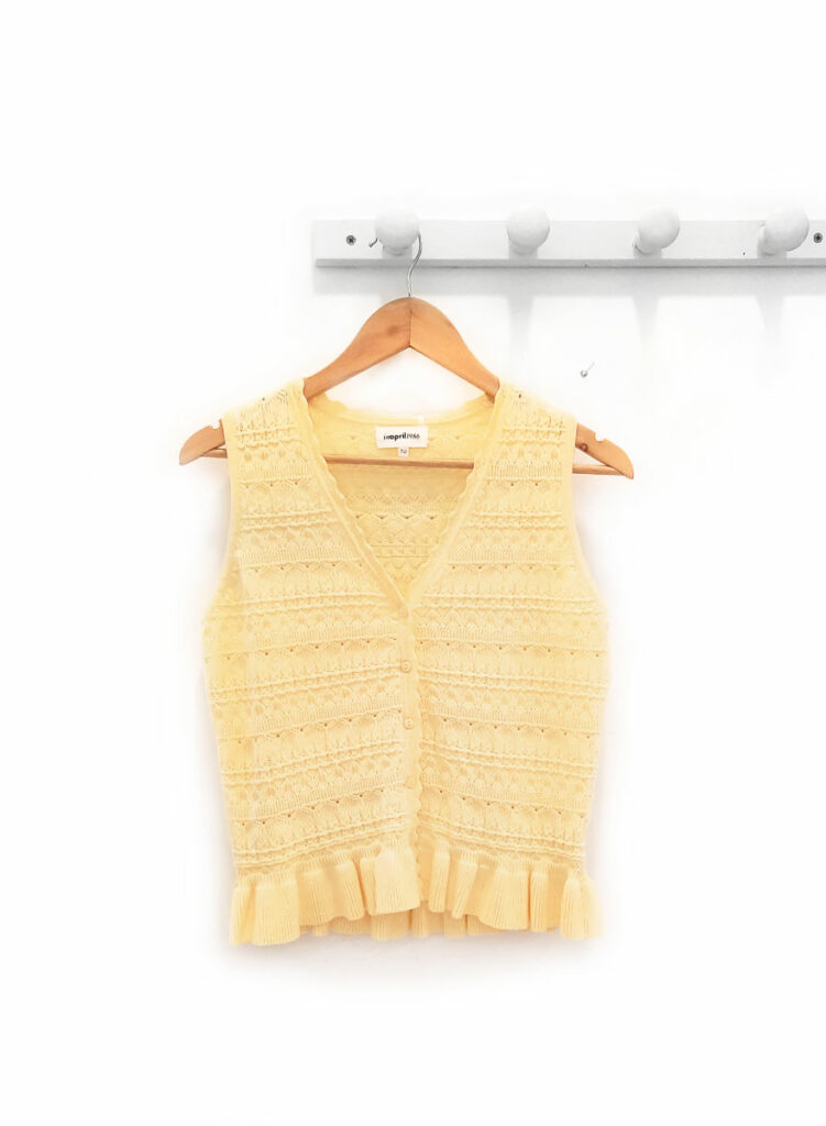 Blusa-de-punto-amarilla-Ariadna