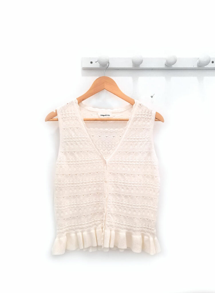 Blusa-de-punto-blanca-Ariadna