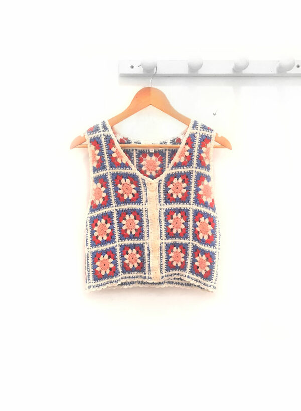 Chaleco-de-ganchillo-azul-Mario