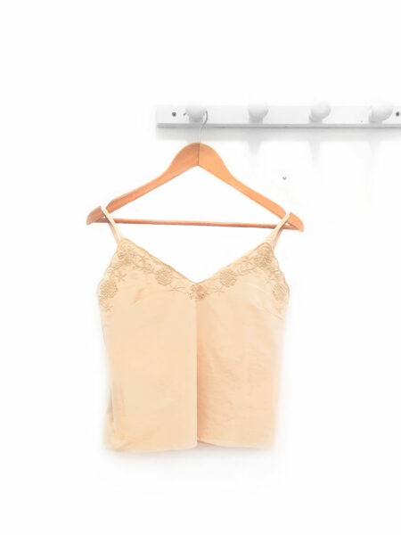 Ropa 133 Top-de-tiras-beige-Beca