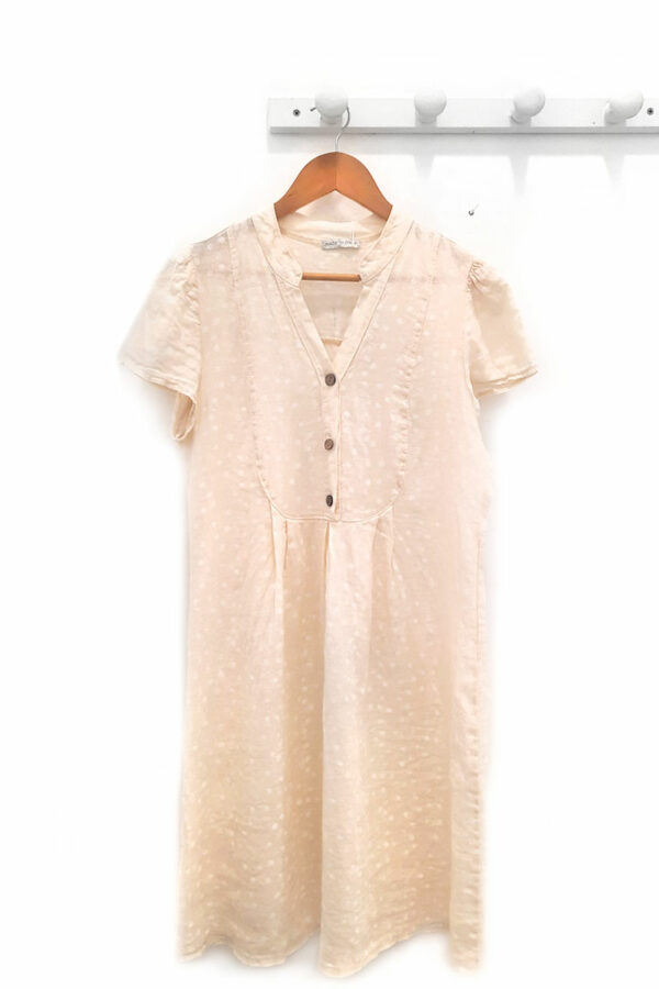 Vestido-de-lino-beige-Lunares