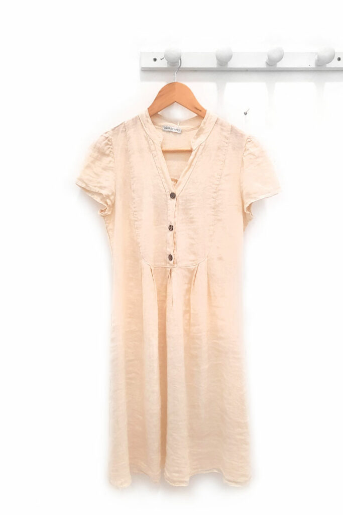 Vestido-de-lino-beige-Nauzet
