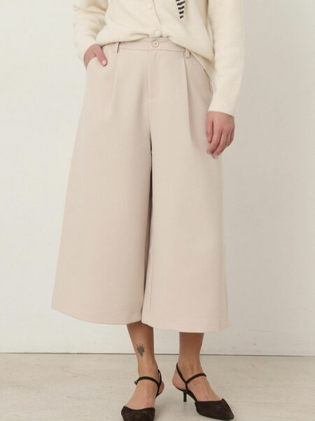 Ropa 340 Pantalón pirata tono crudo Mery